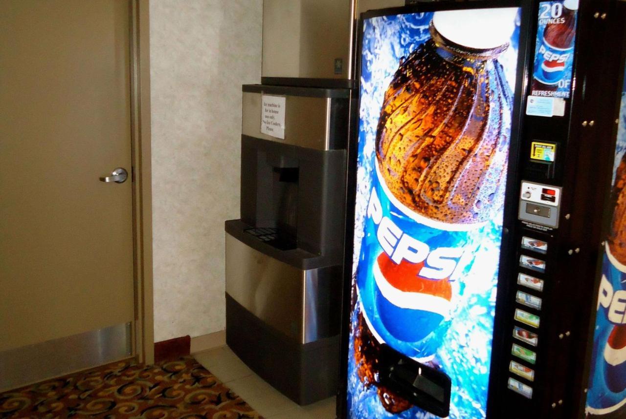Super 8 By Wyndham Niagarawatervallen Buitenkant foto